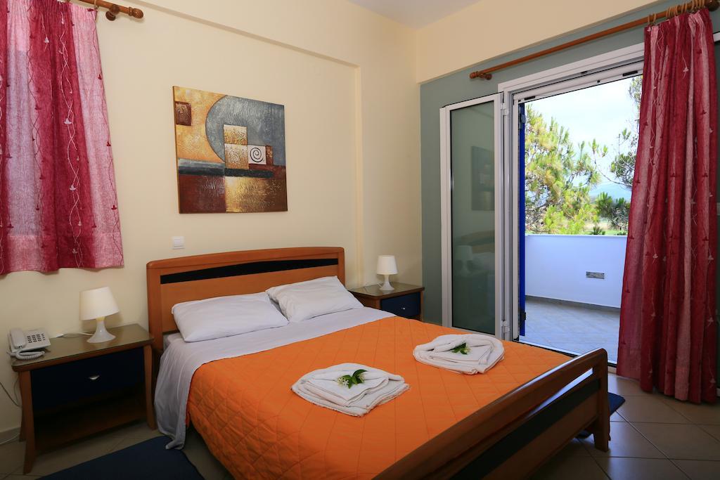 Mesogeios Hotel 马拉松波利斯 客房 照片